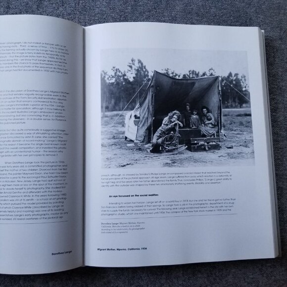 Taschen 50 Photo Icons The Story Behind the Pictures Hans-Michael Koetzle 2011 - Picture 16 of 16